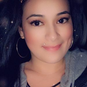 Meet your Posher, Yvette